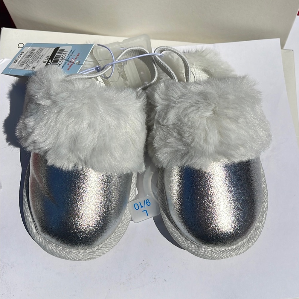 lila metallic scuff slippers